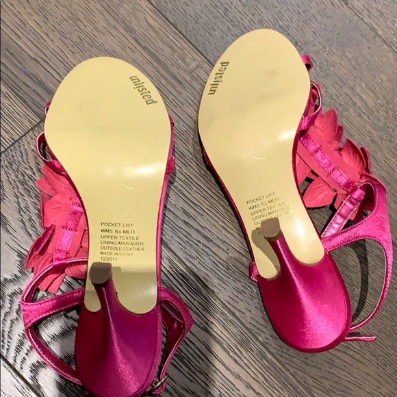 New Unlisted satin floral sandals - Picture 4 of 4